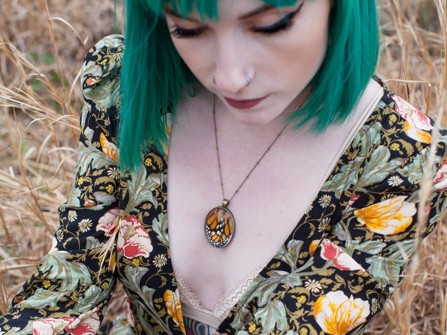 Real butterfly wing necklace Monarch butterfly necklace Clover necklace Dried insect necklace Pressed flower necklace Real butterfly jewelry