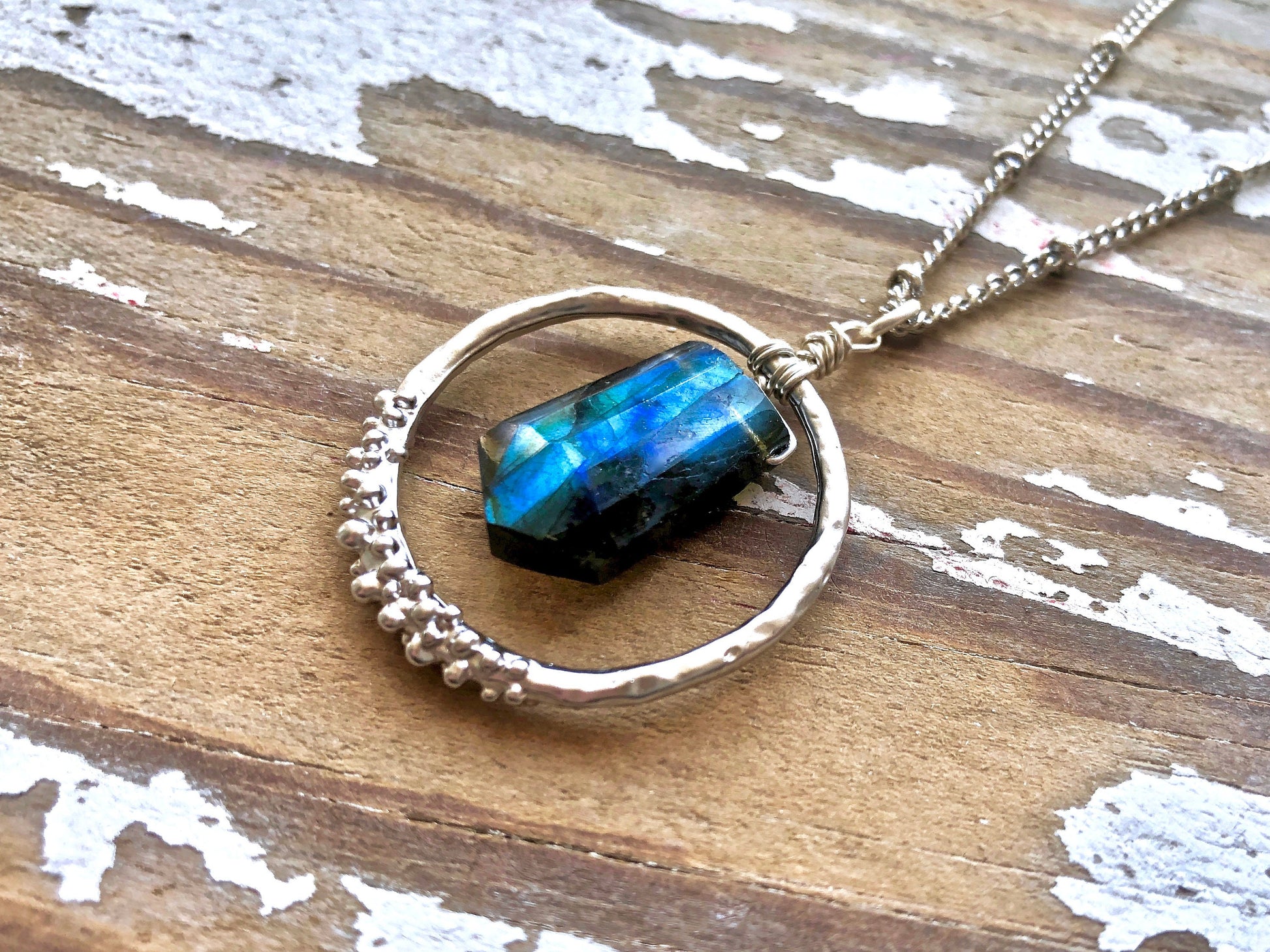 Natural labradorite necklace Flashy labradorite crystal necklace Blue labradorite pendant Crystal pendulum necklace Labradorite jewelry