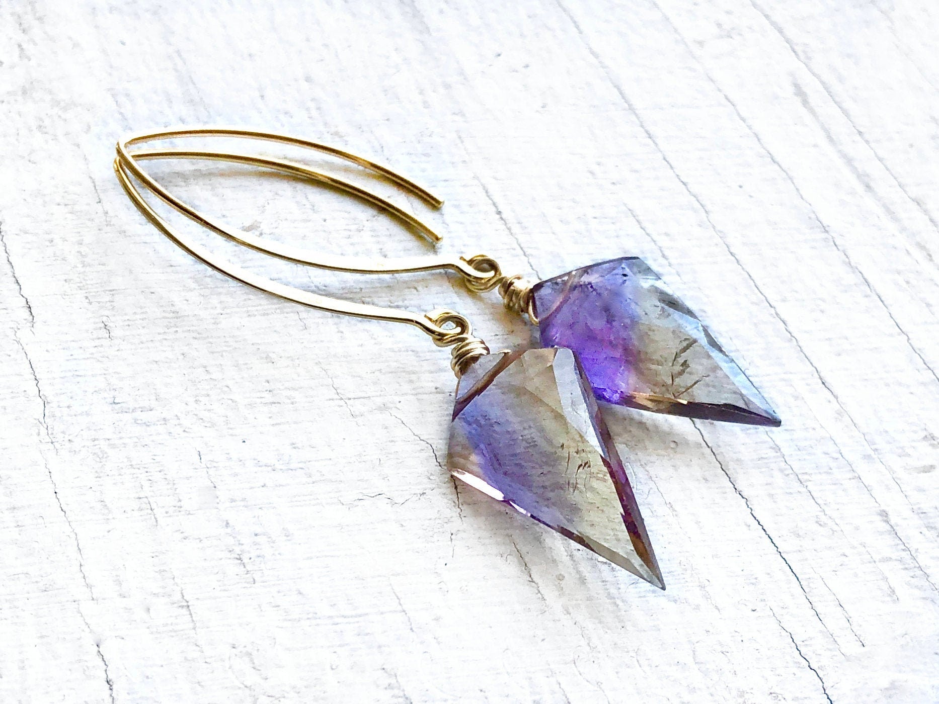 Flashy labradorite earrings Raw labradorite jewelry Green blue labradorite earrings Sterling Silver labradorite gemstone earrings dangle