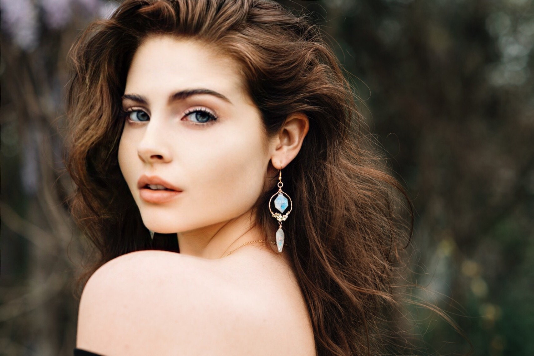 Raw labradorite earrings Long crystal earrings Raw stone earrings dangle Blue labradorite jewelry Rainbow moonstone earrings sterling silver