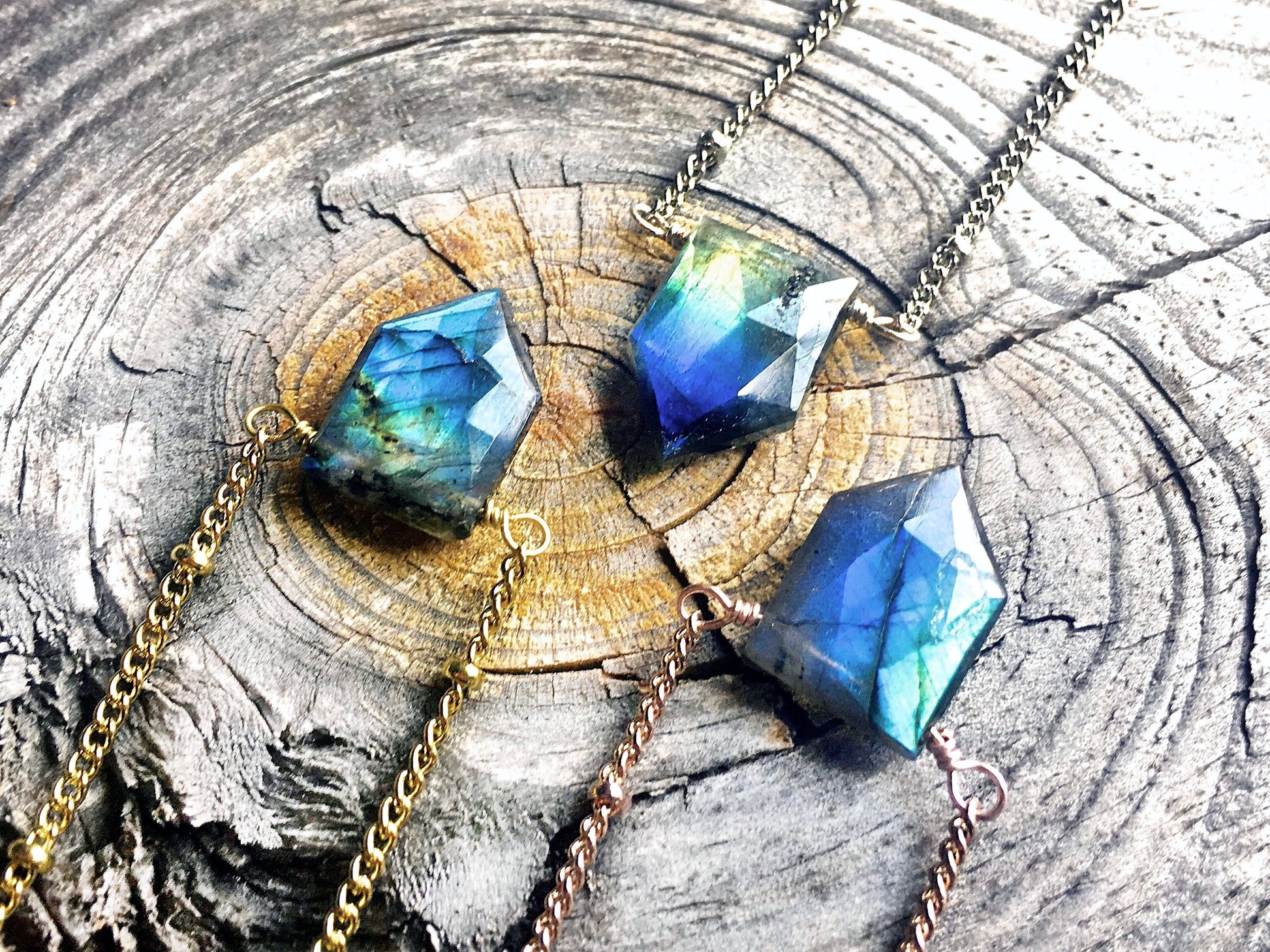 Raw labradorite necklace Natural stone pendant necklace Rock necklace for women Rainbow labradorite jewelry Raw stone jewelry
