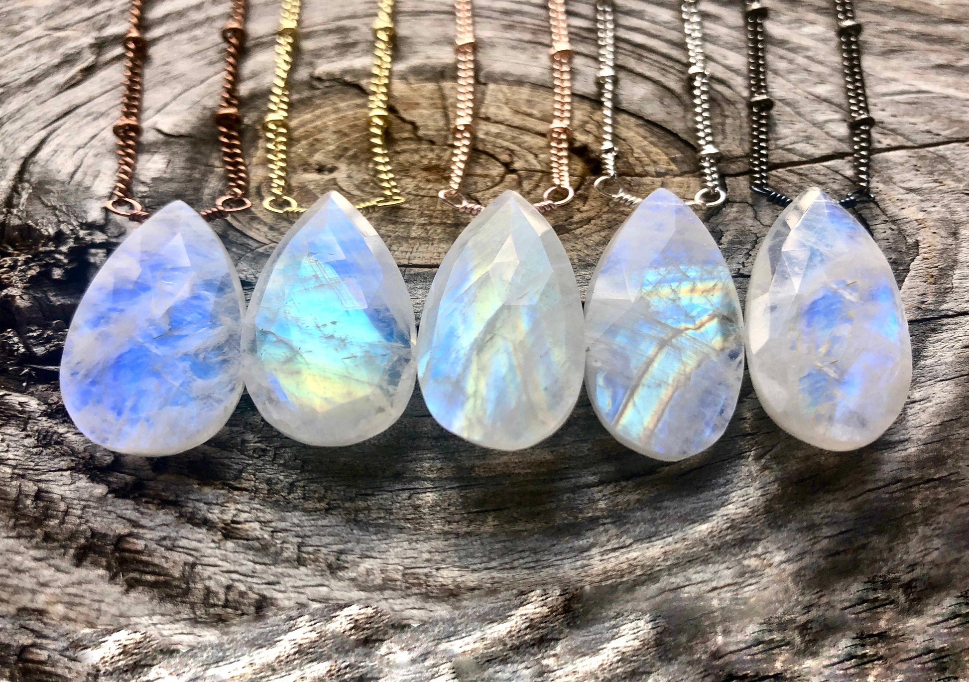 White moonstone necklace Bridal necklace Moonstone wedding jewelry Crystal bridal jewelry Handmade bridal jewelry Rainbow moonstone jewelry