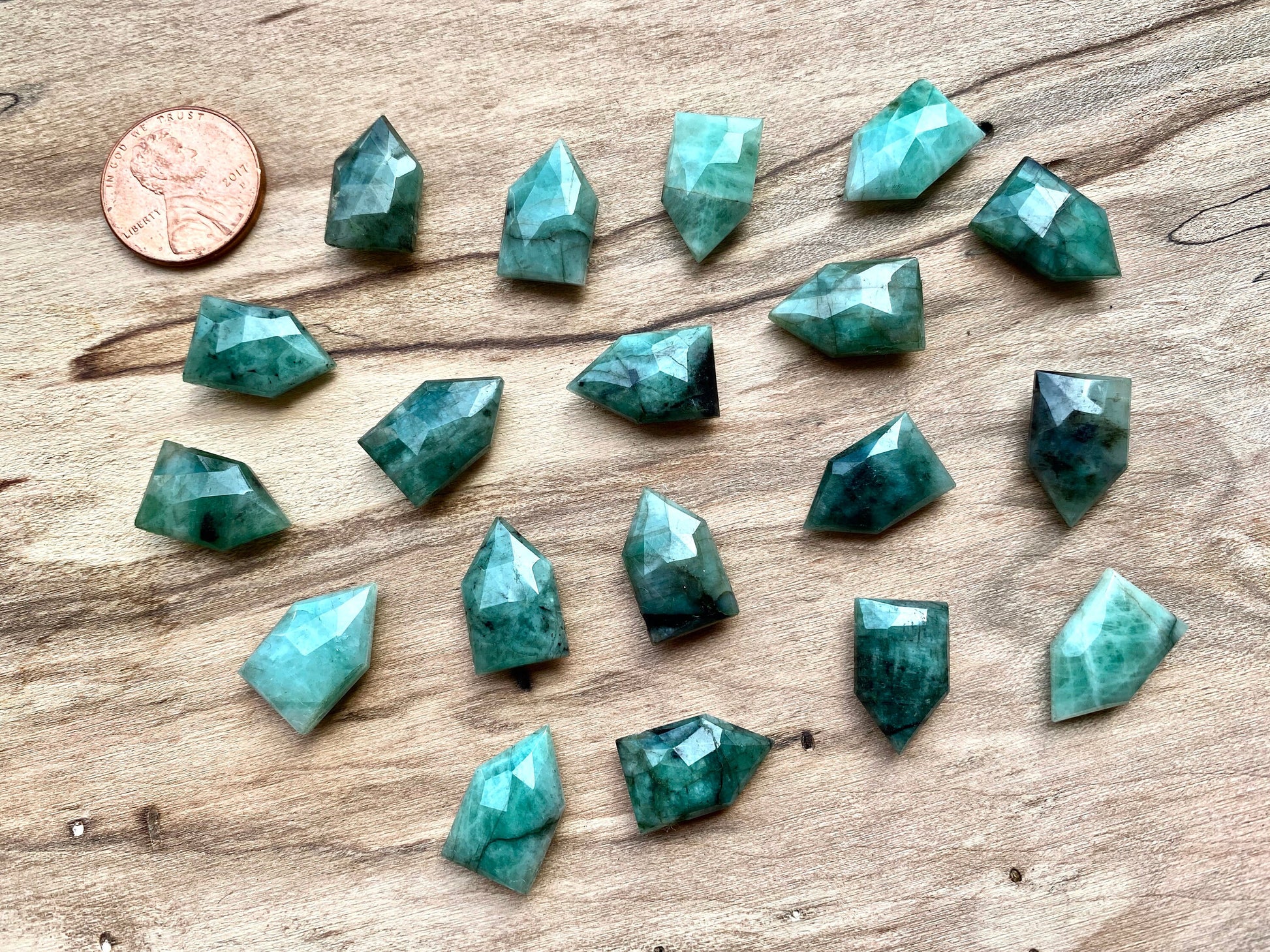 Raw emerald necklace for women Taurus necklace May birthstone necklace Genuine emerald jewelry Raw emerald pendant necklace Natural emerald