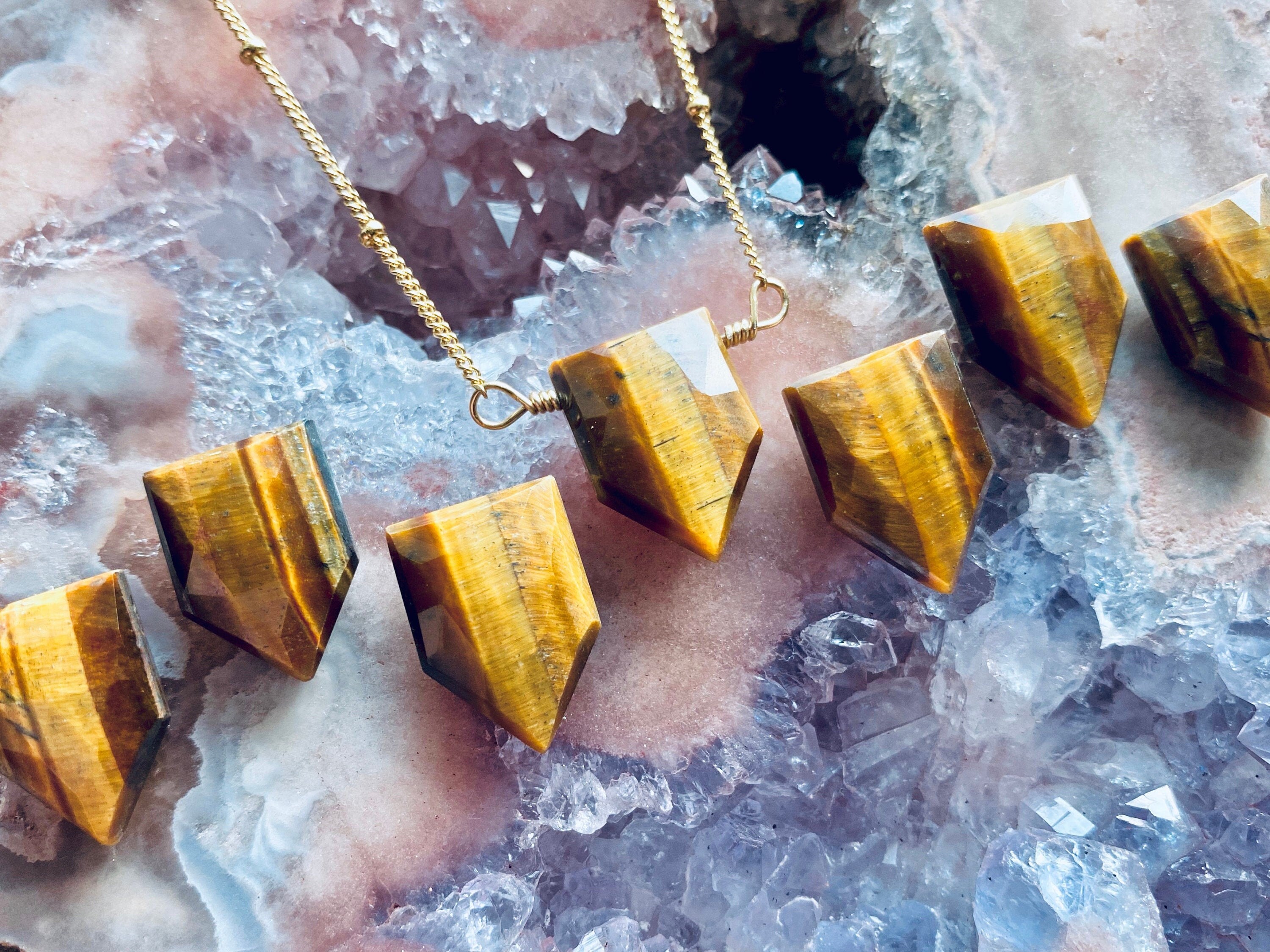 Raw Tigers eye necklace Real tigers eye jewelry Womens Mens Tiger eye necklace Cats eye necklace Tigers eye pendant Tiger eye jewelry