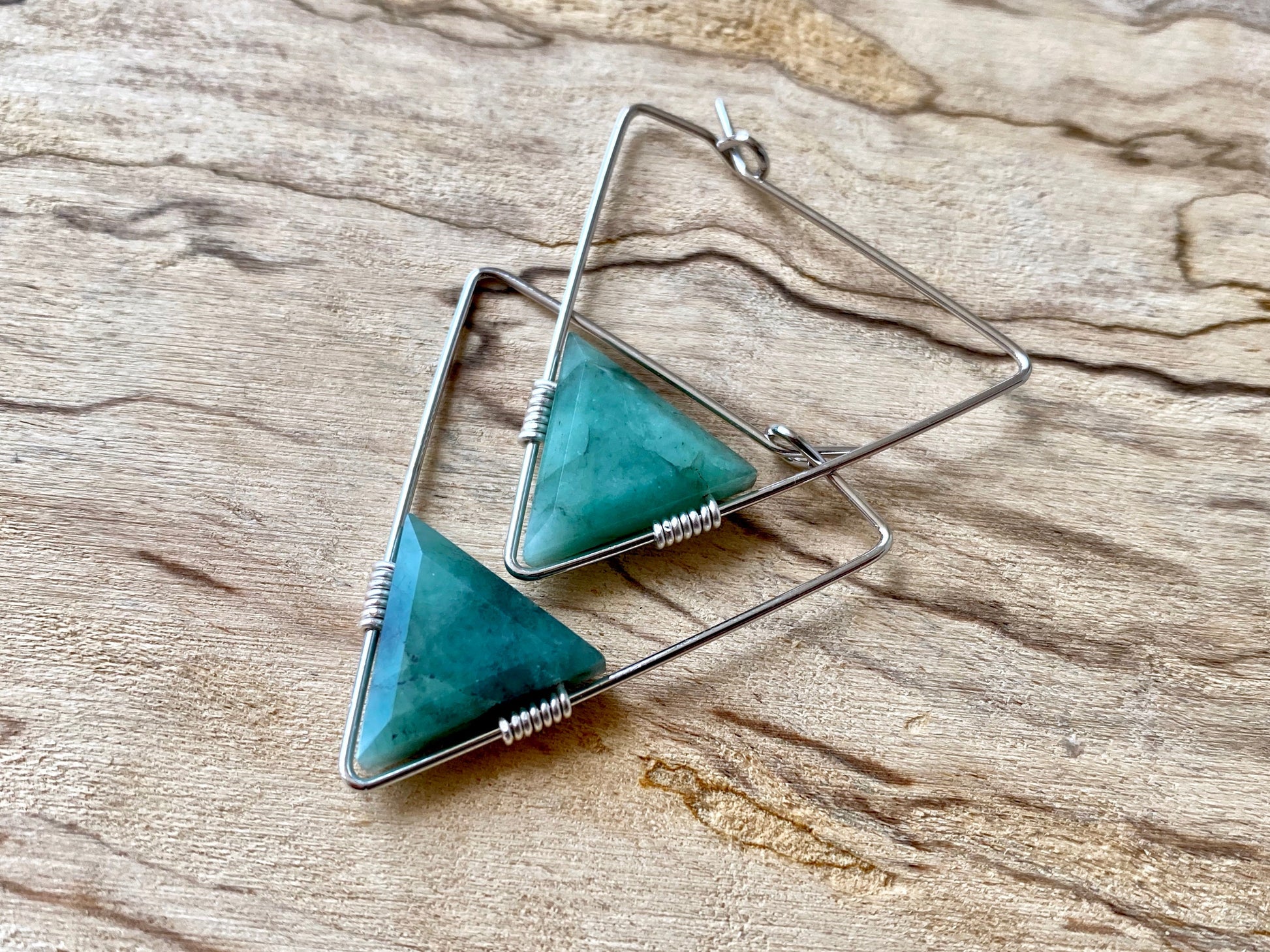 Raw emerald earrings for women Emerald hoop earrings with crystals Genuine emerald jewelry Real emerald earrings Emerald gemstone earrings