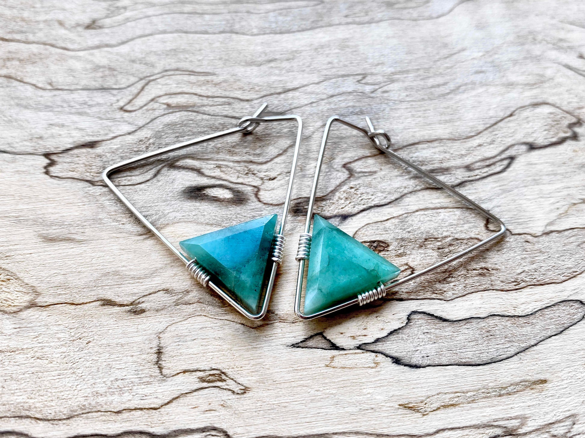 Raw emerald earrings for women Emerald hoop earrings with crystals Genuine emerald jewelry Real emerald earrings Emerald gemstone earrings