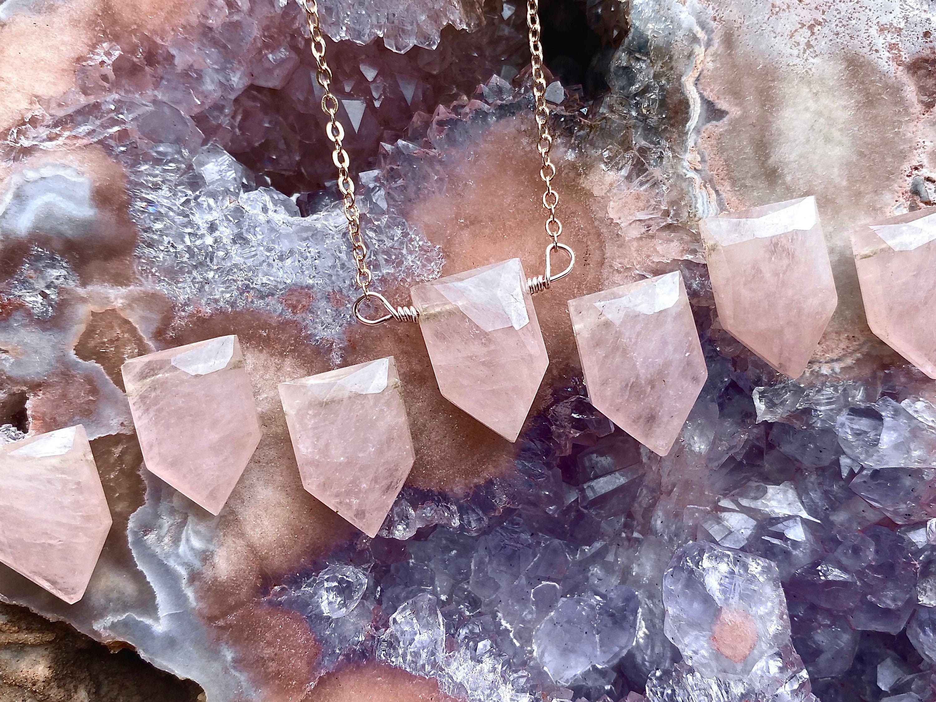 Raw rose quartz necklace for women Dainty rose quartz pendant Pink crystal necklace Real rose quartz jewelry Healing gemstone necklace