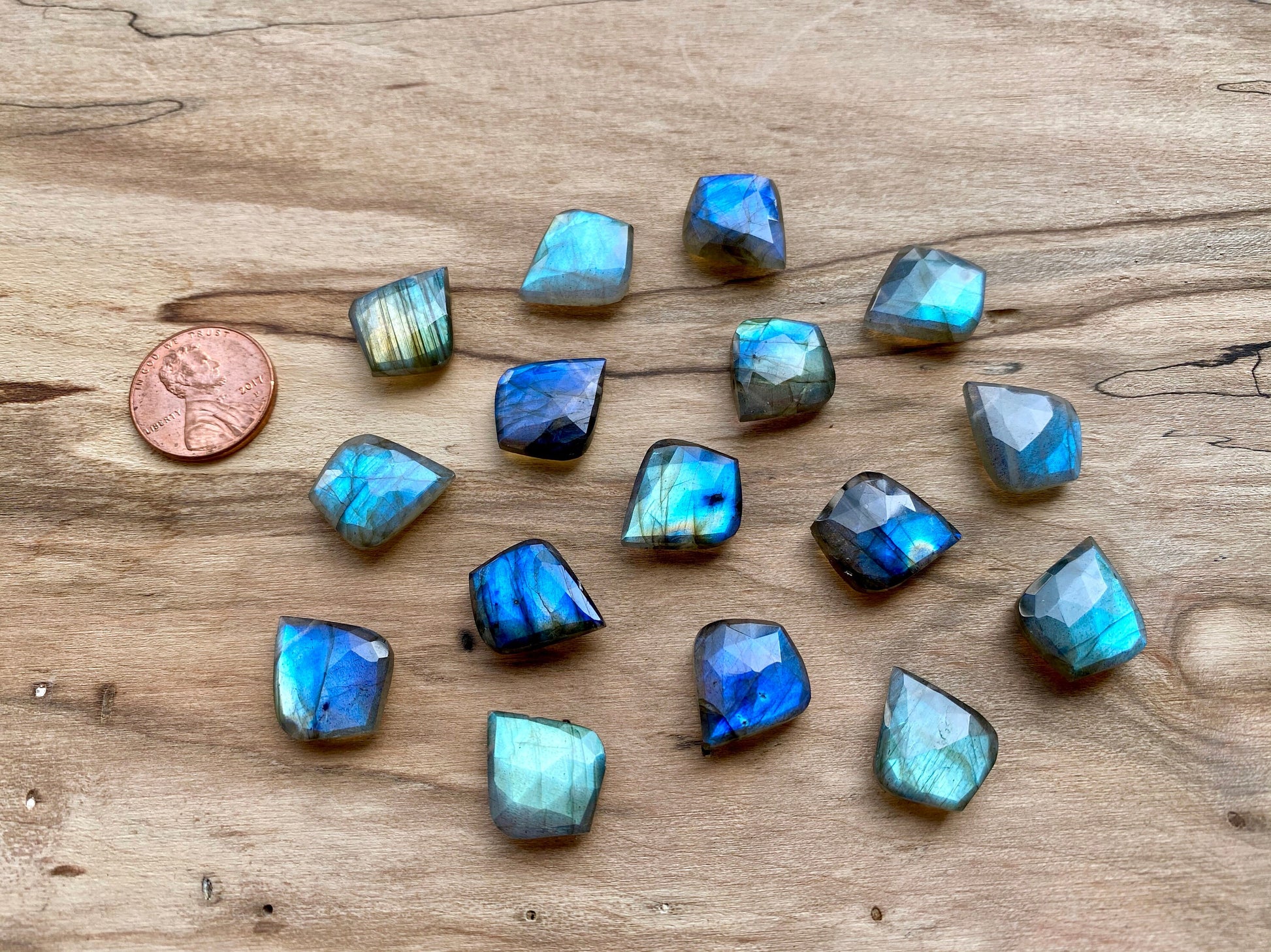 Blue labradorite necklace Raw labradorite jewelry Rainbow labradorite necklace Dark moonstone necklace Flashy labradorite pendant necklace