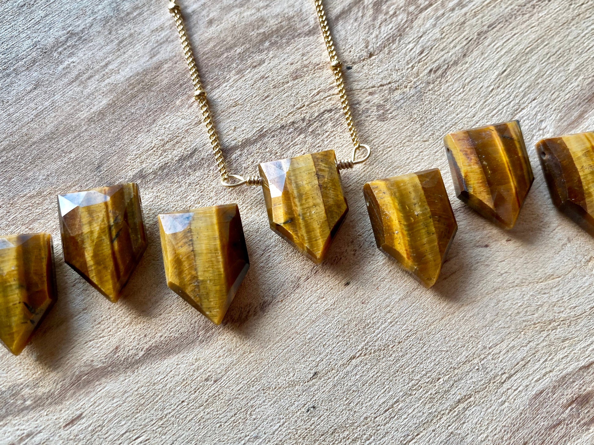 Raw Tigers eye necklace Real tigers eye jewelry Womens Mens Tiger eye necklace Cats eye necklace Tigers eye pendant Tiger eye jewelry
