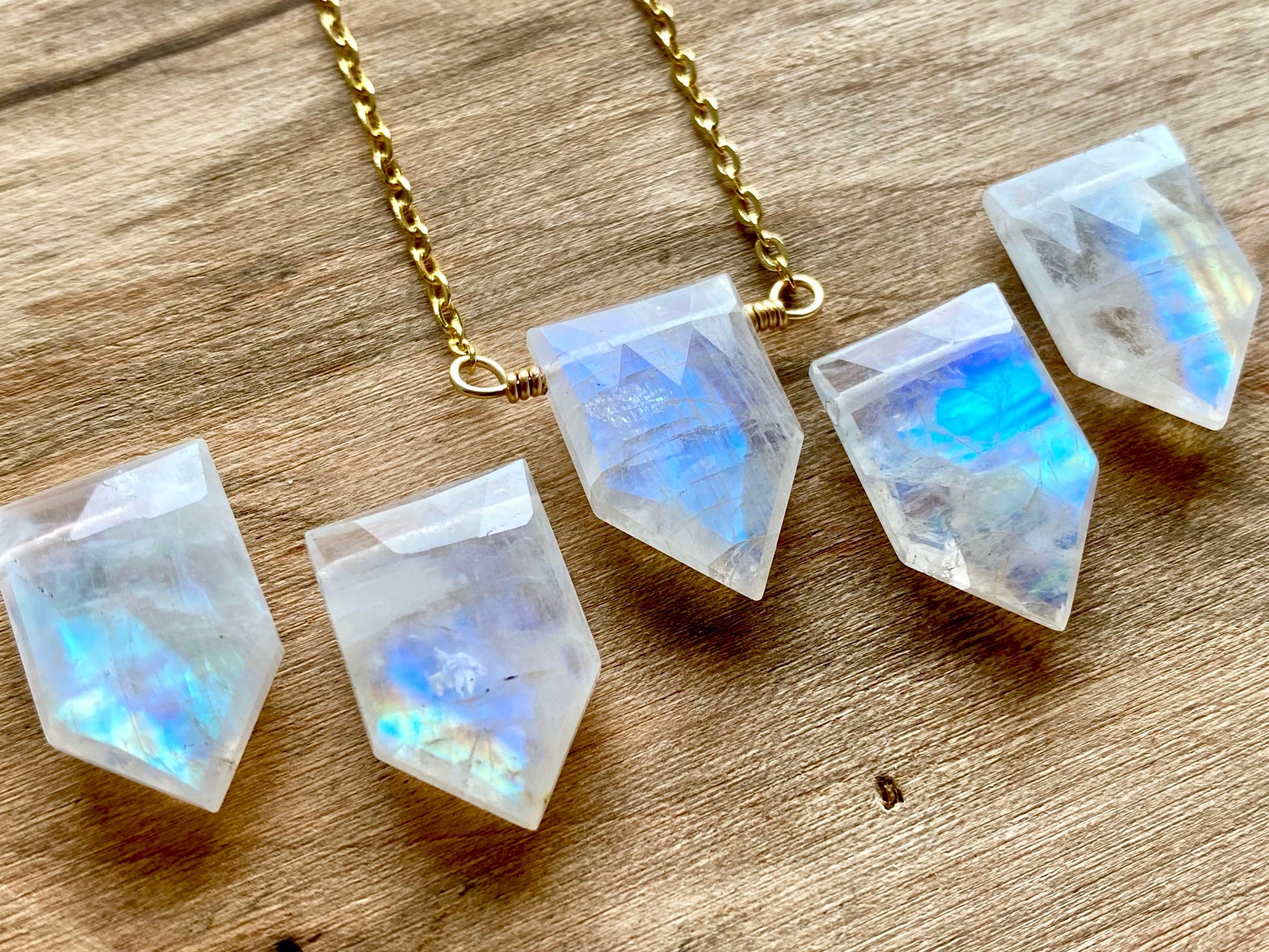 Raw moonstone necklace White moonstone pendant Rose gold moon stone necklace Rainbow moonstone jewelry Blue moon stone jewelry Moon necklace