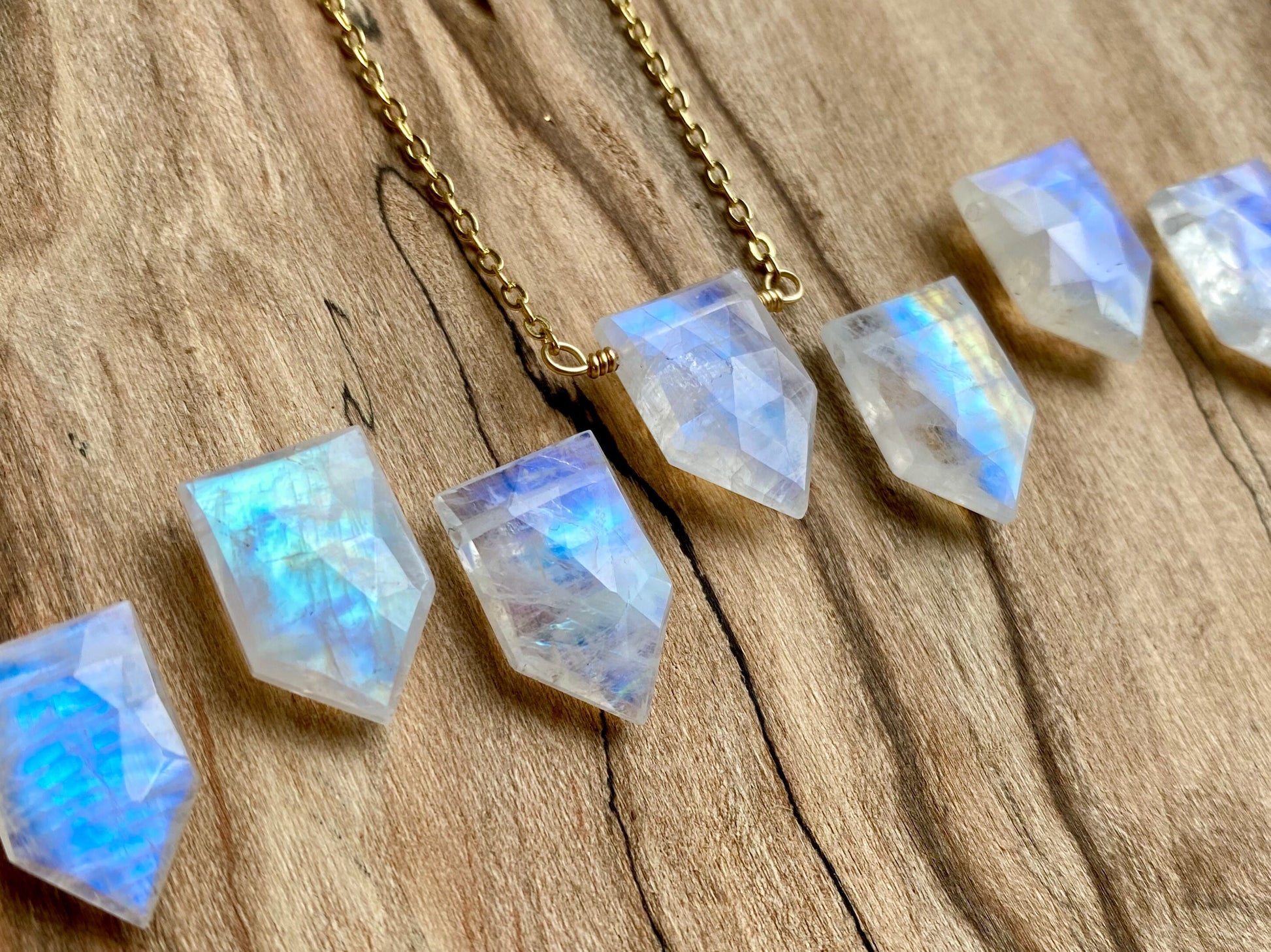 Raw moonstone necklace White moonstone pendant Rose gold moon stone necklace Rainbow moonstone jewelry Blue moon stone jewelry Moon necklace