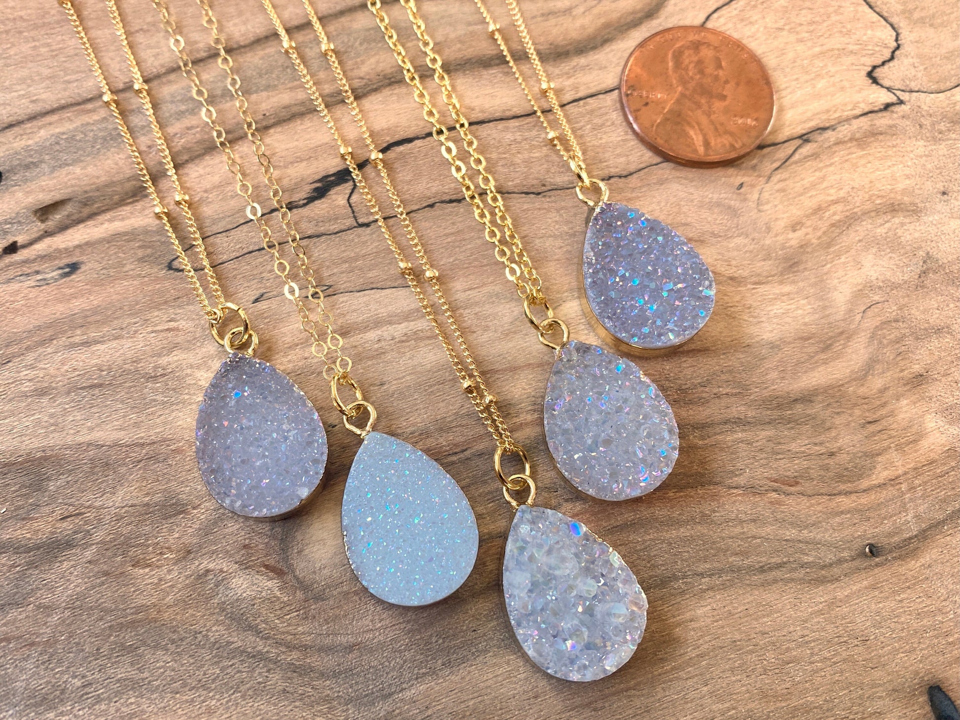 Raw druzy necklaces for women white druzy pendant necklace Angel aura quartz necklace dainty druzy jewelry Small geode necklace for women