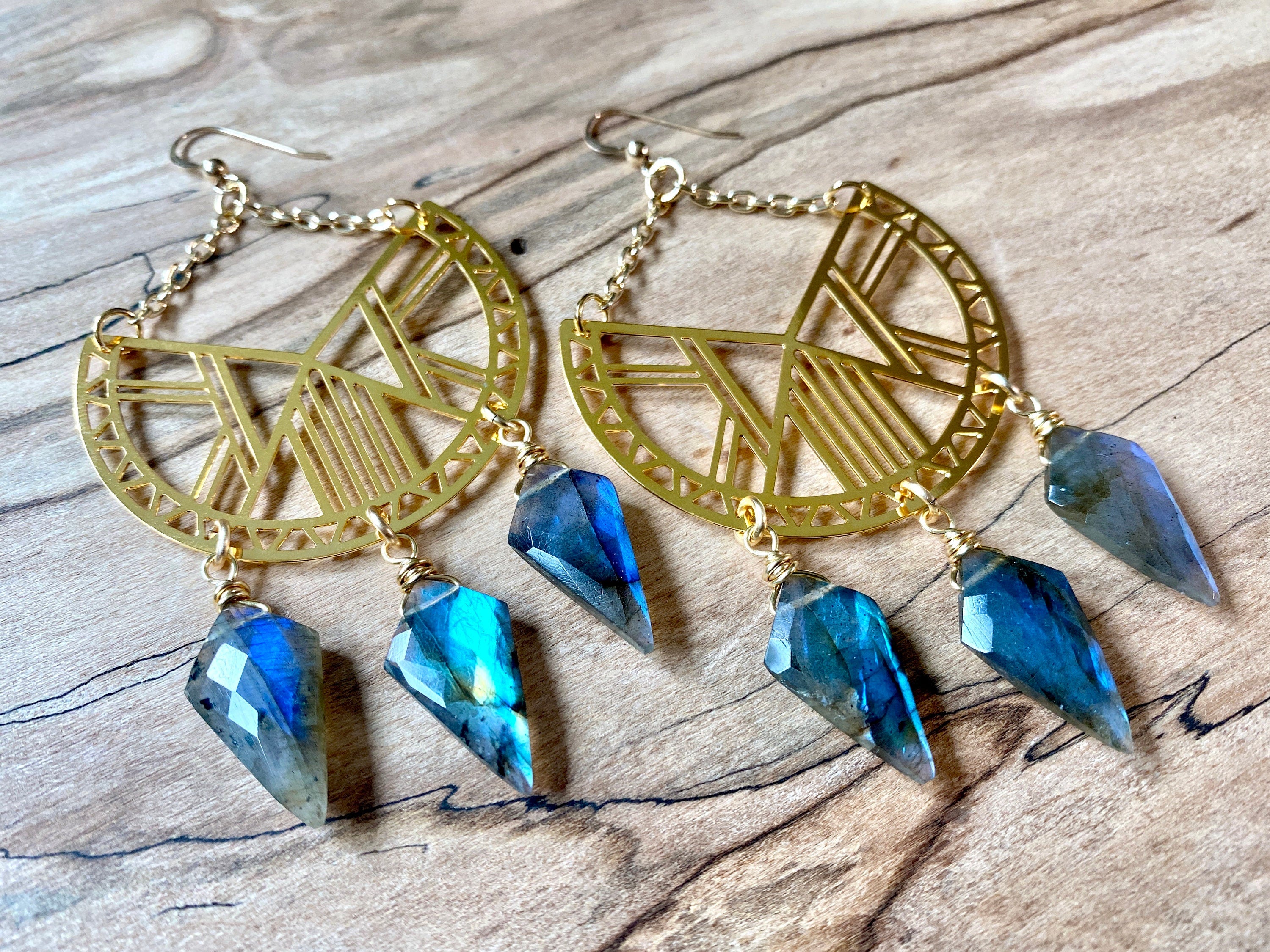 Rainbow moonstone hoop earrings Raw crystal hoop earrings Mandala earrings Moonstone earrings Raw stone Chandelier earrings Crystal point