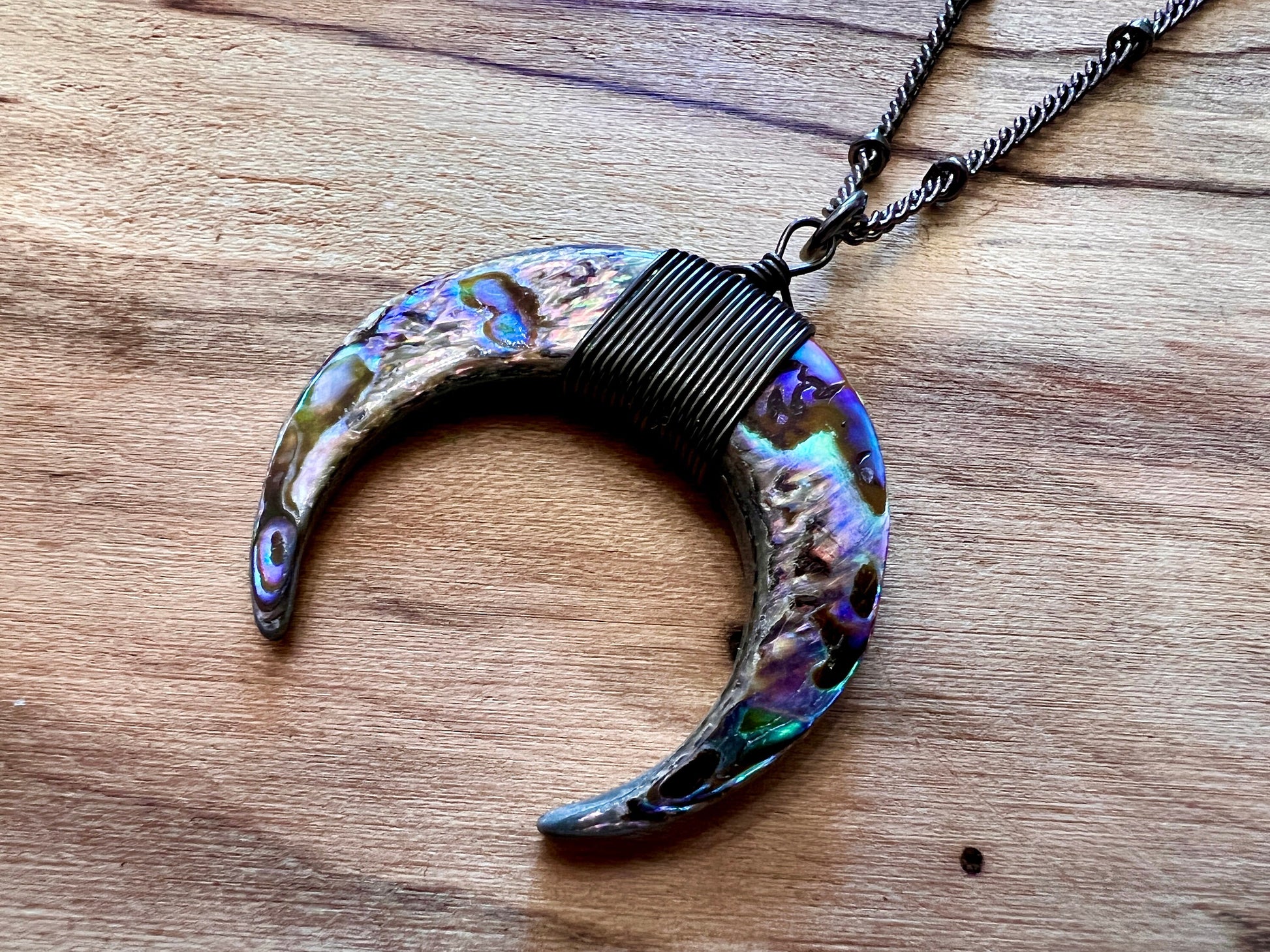 Abalone necklace for women Horn shell necklace Abalone shell necklace Gold horn necklace Upside down moon necklace Paua shell necklace