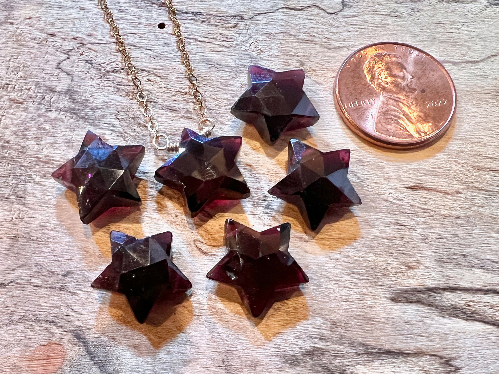 Small garnet necklace January birthstone necklace Red garnet necklace for women Raw garnet birthstone necklace Real garnet star necklace