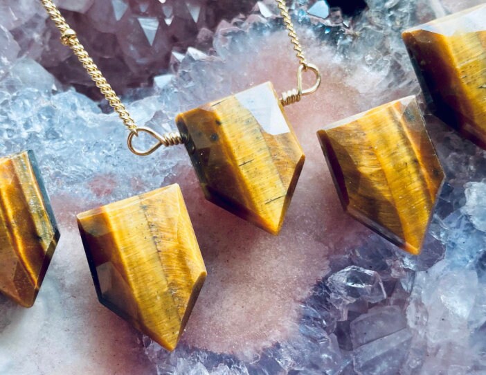 Raw Tigers eye necklace Real tigers eye jewelry Womens Mens Tiger eye necklace Cats eye necklace Tigers eye pendant Tiger eye jewelry