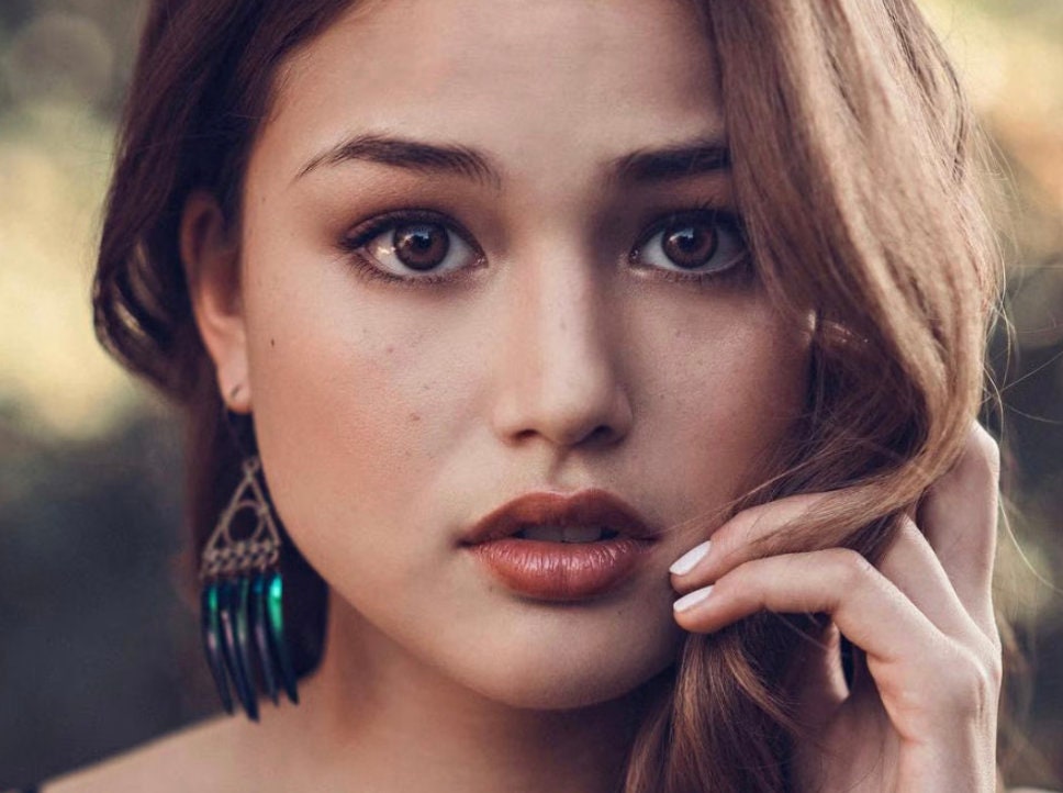 Gold triangle earrings Real beetle earrings Gold geometric earrings Green Jewel beetle wing earrings Sacred Geometry earrings Triangle hoops