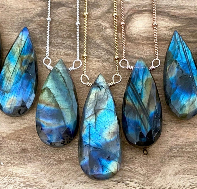Rainbow labradorite necklace Raw crystal necklaces for anxiety protection Crystal necklace wire wrapped labradorite jewelry for men women