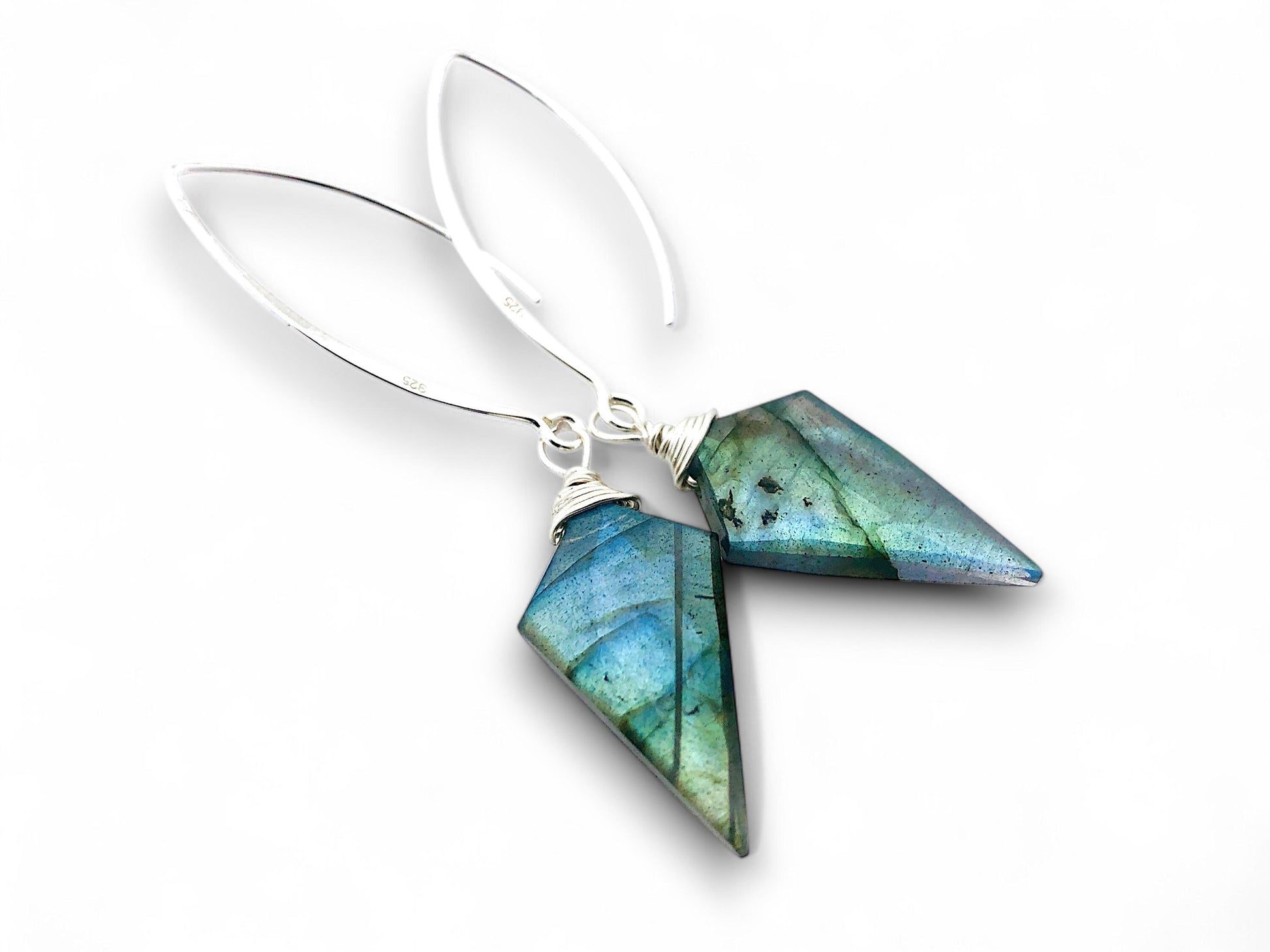 Flashy labradorite earrings Raw labradorite jewelry Green blue labradorite earrings Sterling Silver labradorite gemstone earrings dangle