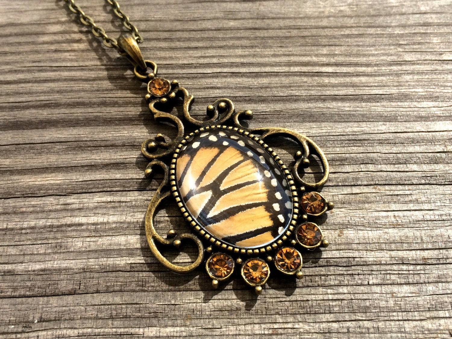 Real monarch butterfly wing necklace Pressed butterfly necklace Framed monarch butterfly necklace Monarch butterfly taxidermy jewelry