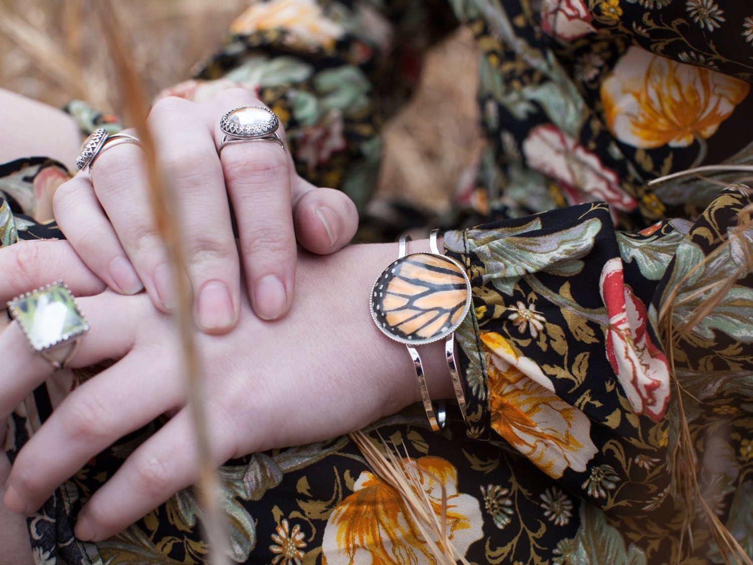 Butterfly bracelet Real Monarch butterfly wing bracelet Memorial bracelet Science bracelet Mourning jewelry Remembrance bracelet